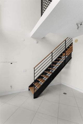 60 SW 13th St 3213, Miami, FL 33130