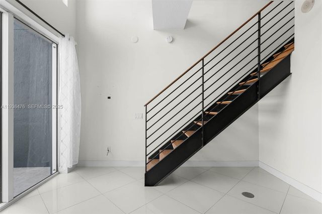 60 SW 13th St 3213, Miami, FL 33130