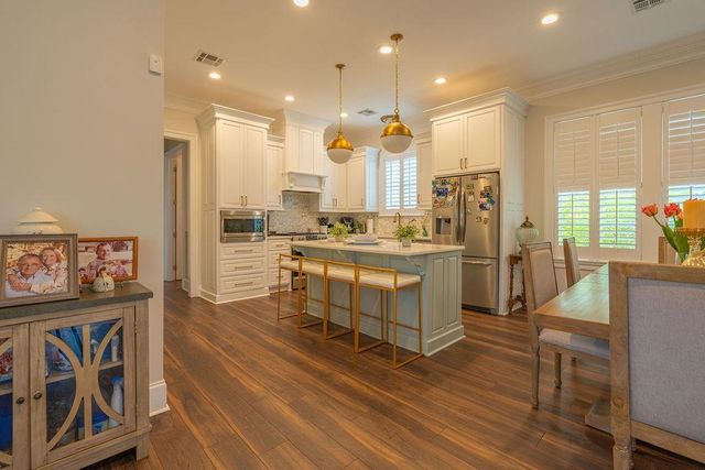 200 Rue St Sydney, Houma, LA 70360