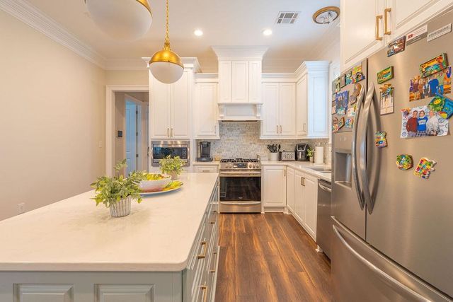 200 Rue St Sydney, Houma, LA 70360