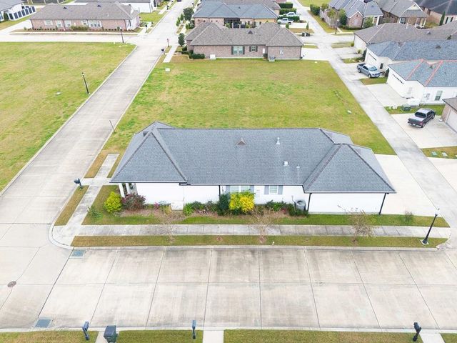 200 Rue St Sydney, Houma, LA 70360