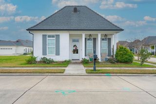 200 Rue St Sydney, Houma, LA 70360