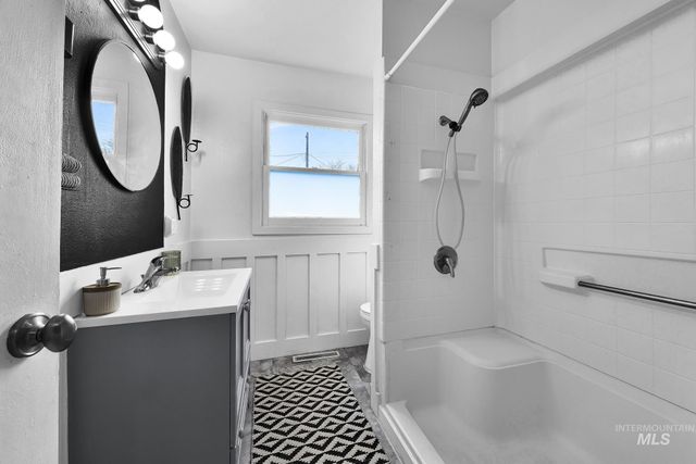 2519 S Vista Ave, Boise, ID 83705