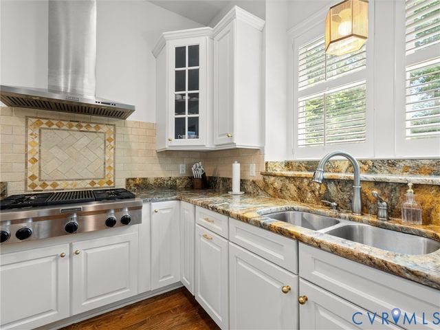 1300 Baltrey Ln, Midlothian, VA 23112