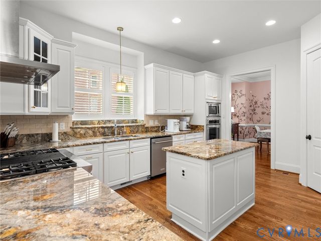 1300 Baltrey Ln, Midlothian, VA 23112