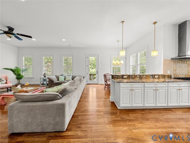 1300 Baltrey Ln, Midlothian, VA 23112
