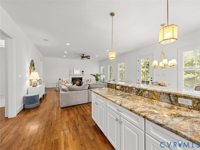 1300 Baltrey Ln, Midlothian, VA 23112