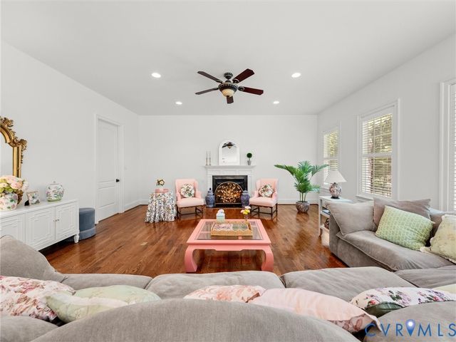 1300 Baltrey Ln, Midlothian, VA 23112