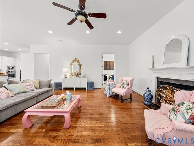 1300 Baltrey Ln, Midlothian, VA 23112