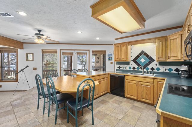 241 Harbour Point Circle, Coldspring, TX 77331