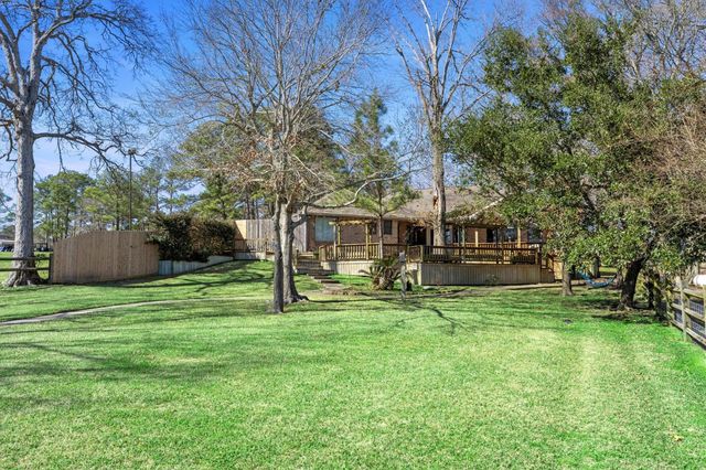 241 Harbour Point Circle, Coldspring, TX 77331