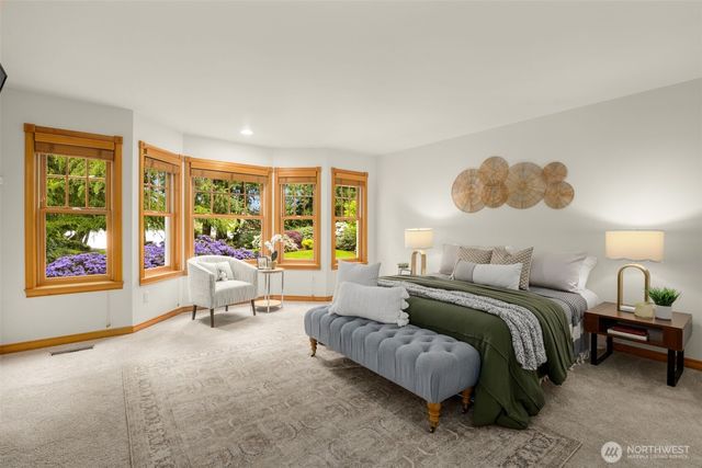 3718 S 334th Street, Federal Way, WA 98001
