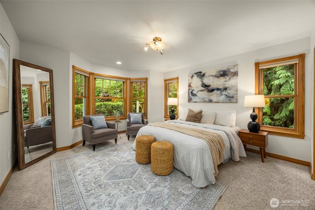 3718 S 334th Street, Federal Way, WA 98001