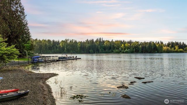 3718 S 334th Street, Federal Way, WA 98001