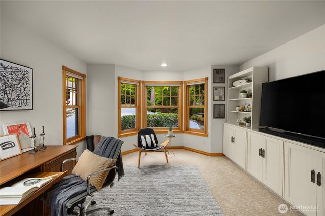 3718 S 334th Street, Federal Way, WA 98001