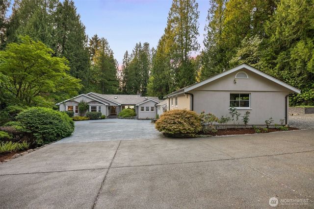 3718 S 334th Street, Federal Way, WA 98001