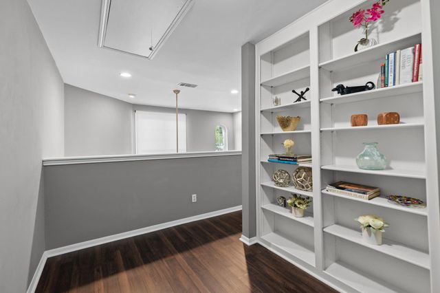 2212 Hopkins Street 2212, Houston, TX 77006