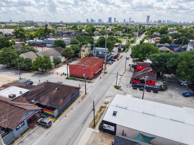 2212 Hopkins Street 2212, Houston, TX 77006