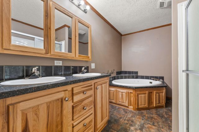 2028 E 925 N, Wheatfield, IN 46392