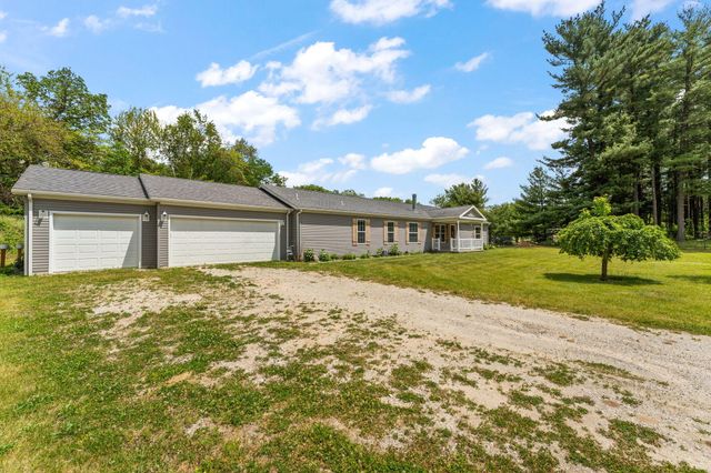 2028 E 925 N, Wheatfield, IN 46392
