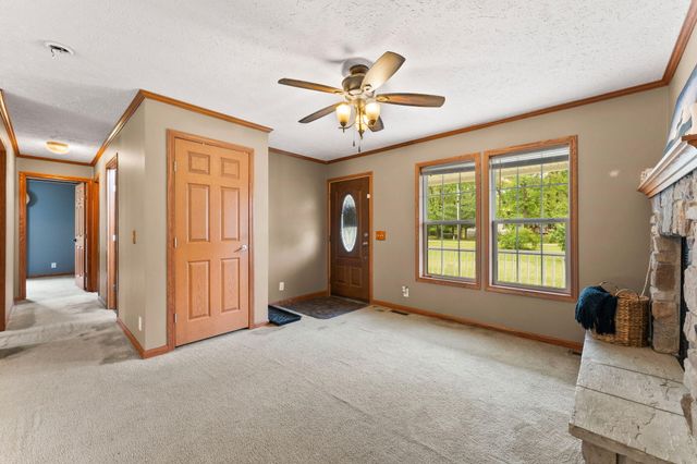 2028 E 925 N, Wheatfield, IN 46392
