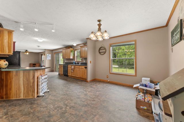2028 E 925 N, Wheatfield, IN 46392