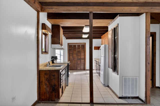 106 Jones Road, Bonneau, SC 29431