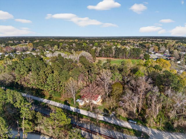 106 Jones Road, Bonneau, SC 29431