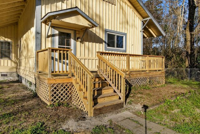 106 Jones Road, Bonneau, SC 29431