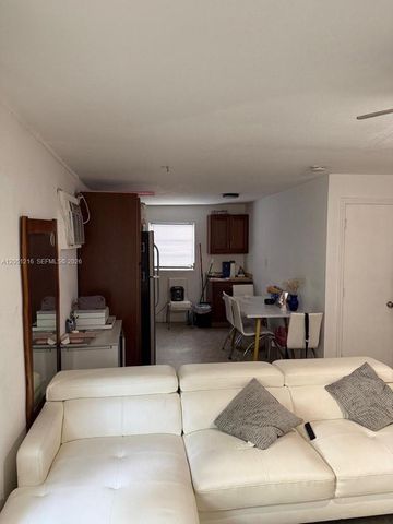 163 NW 40th Street 3, Oakland Park, FL 33309
