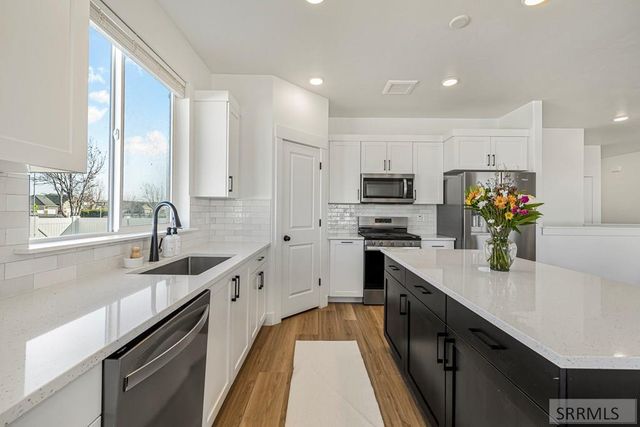 2525 E Pinnacle Drive, Idaho Falls, ID 83401