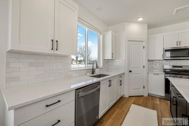 2525 E Pinnacle Drive, Idaho Falls, ID 83401