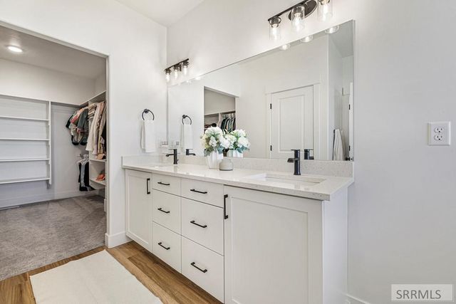 2525 E Pinnacle Drive, Idaho Falls, ID 83401