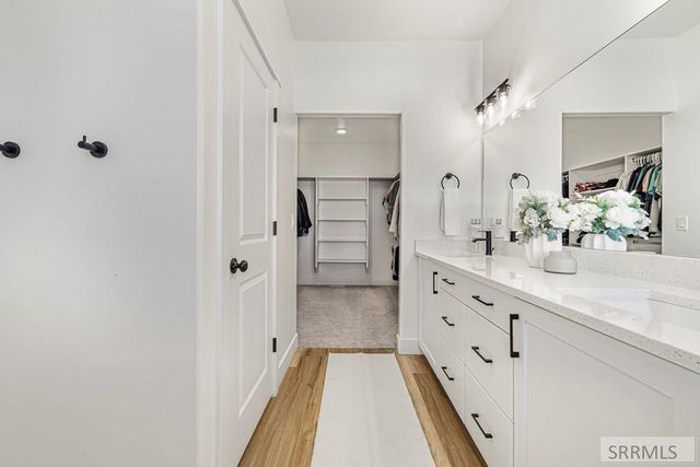 2525 E Pinnacle Drive, Idaho Falls, ID 83401