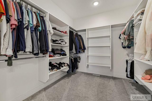 2525 E Pinnacle Drive, Idaho Falls, ID 83401