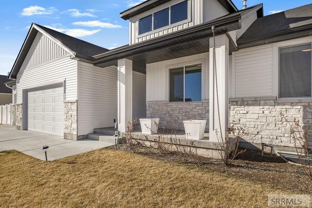 2525 E Pinnacle Drive, Idaho Falls, ID 83401