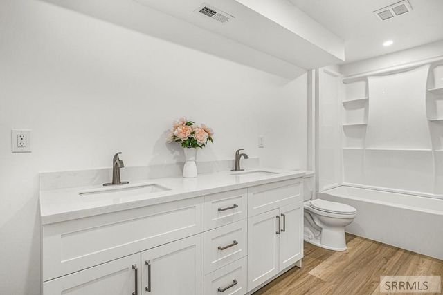 2525 E Pinnacle Drive, Idaho Falls, ID 83401