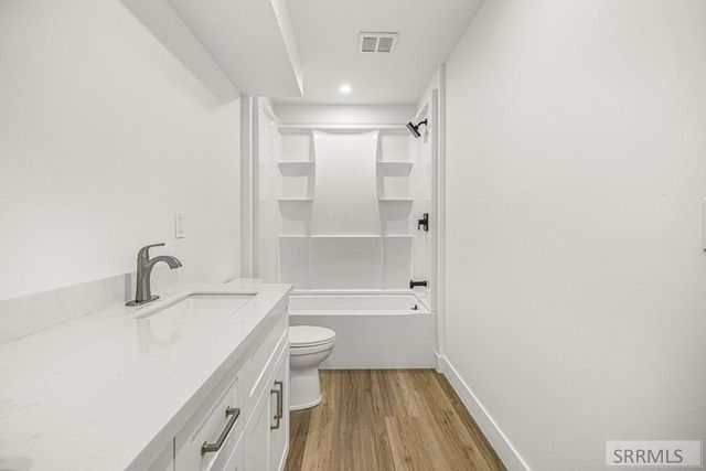 2525 E Pinnacle Drive, Idaho Falls, ID 83401