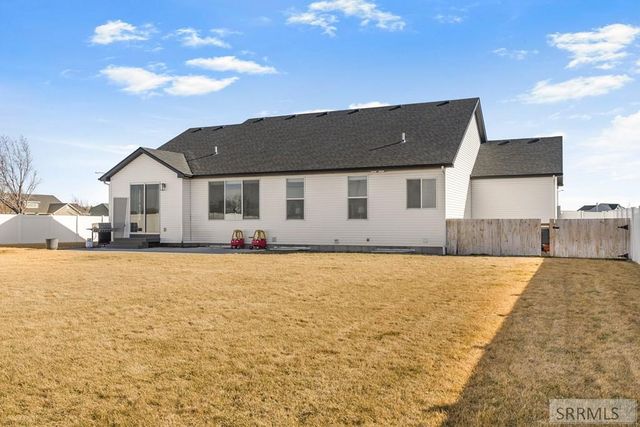 2525 E Pinnacle Drive, Idaho Falls, ID 83401