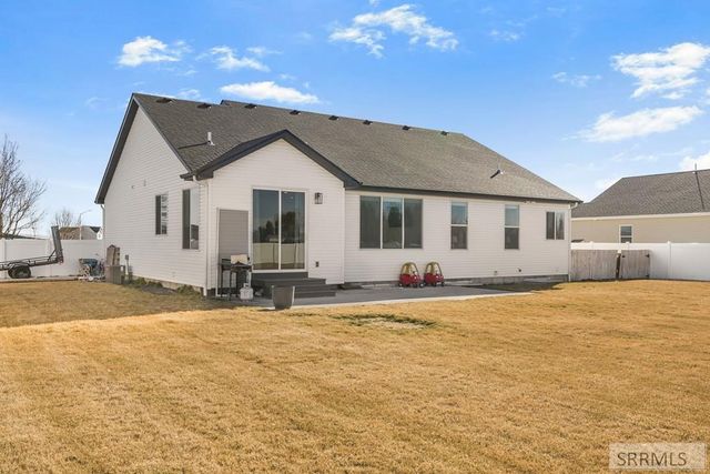 2525 E Pinnacle Drive, Idaho Falls, ID 83401