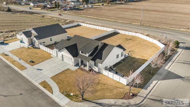 2525 E Pinnacle Drive, Idaho Falls, ID 83401