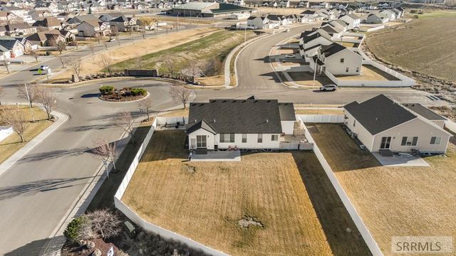 2525 E Pinnacle Drive, Idaho Falls, ID 83401