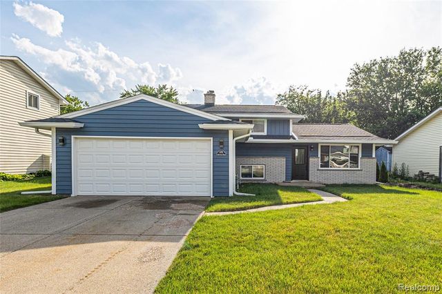 676 Sheffield Road, Auburn Hills, MI 48326