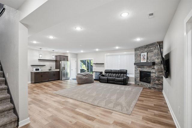 2212 NE Little Beaver Drive, Grimes, IA 50111