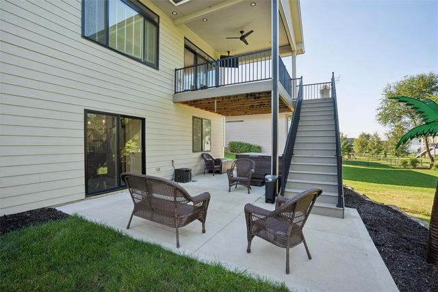 2212 NE Little Beaver Drive, Grimes, IA 50111