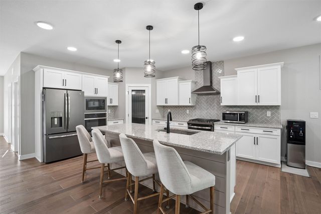 2212 NE Little Beaver Drive, Grimes, IA 50111