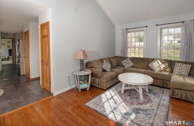 95 Obtuse Hill Road, Brookfield, CT 06804