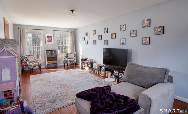 95 Obtuse Hill Road, Brookfield, CT 06804