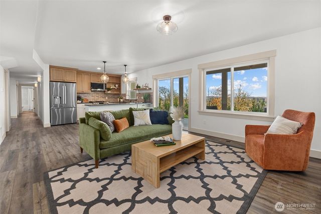 9813 Moran Road, Arlington, WA 98223