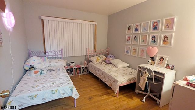 33 William St, Wallington Boro, NJ 07057